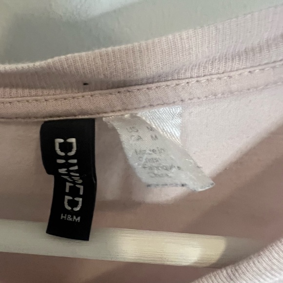 H&M, medium, pink tee - Picture 2 of 2
